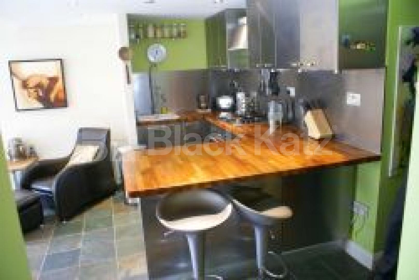 			New Instrction, 2 Bedroom, 1 bath, 1 reception Flat			 Cambridge Gardens, LADBROKE GROVE W10